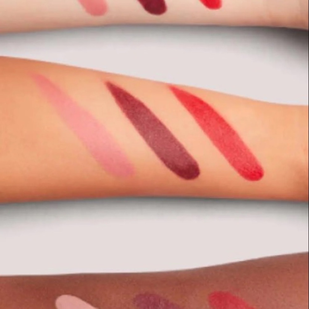 Mac Cosmetics - Picture 8 of 8
